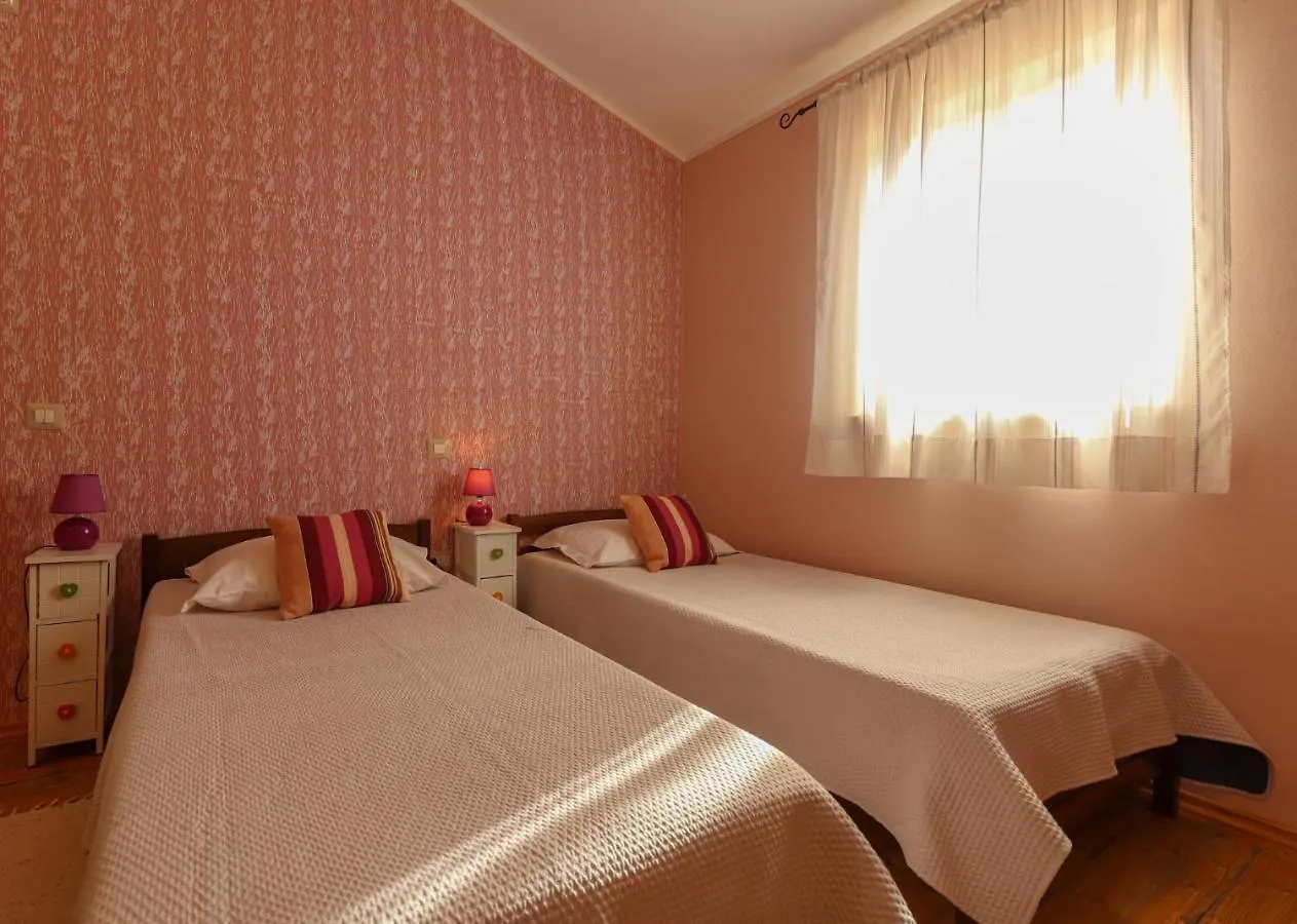 Villa Nona Marija Святой Ловреч Пазенатички